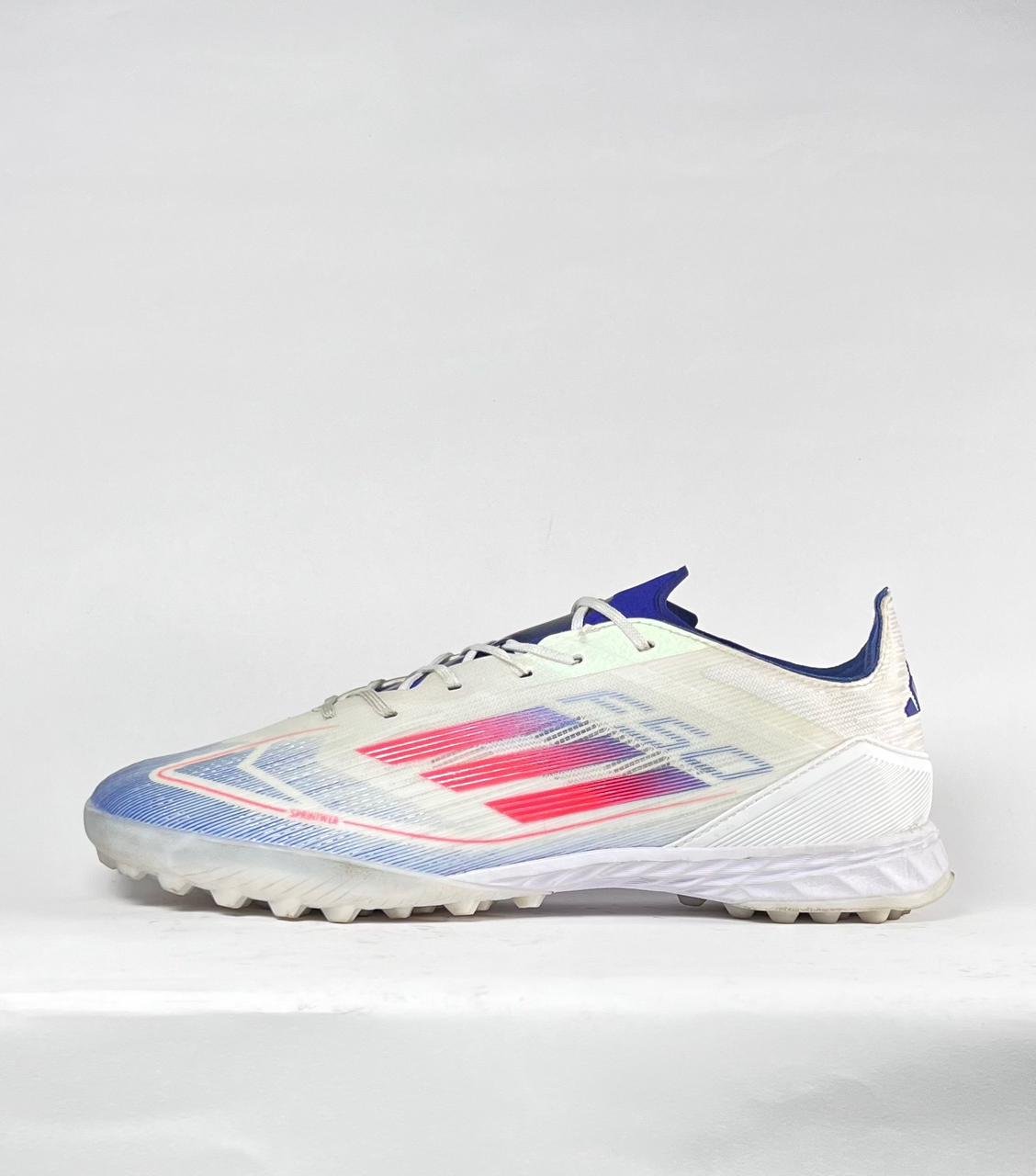 X F50 elite Turf - ًWhite&blue
