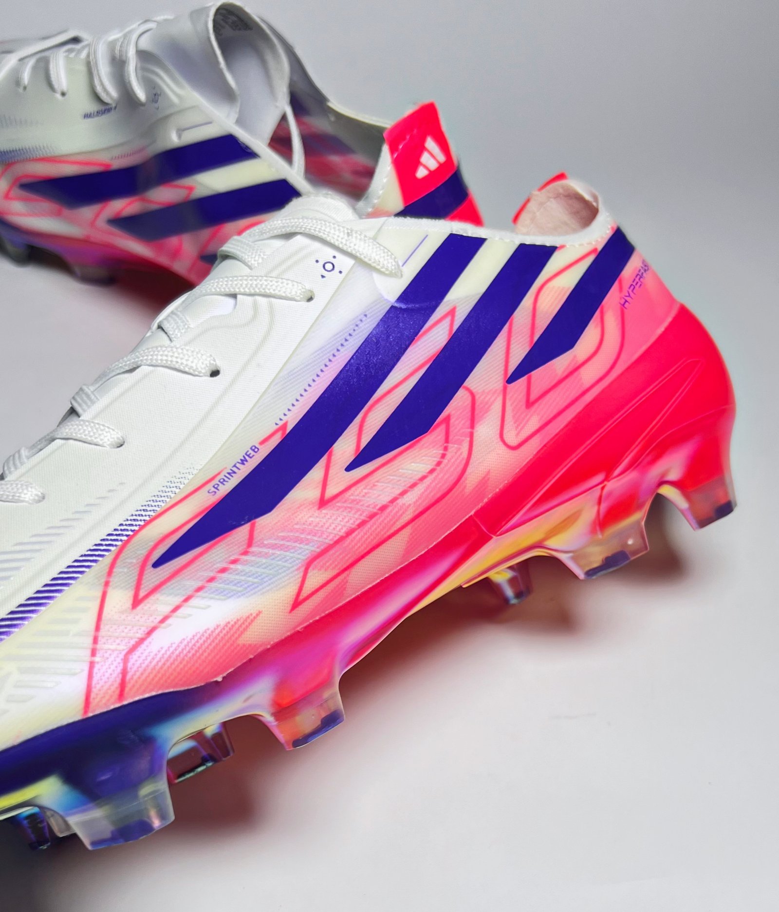 F50 Hyperfast Elite - ًWhite&blue