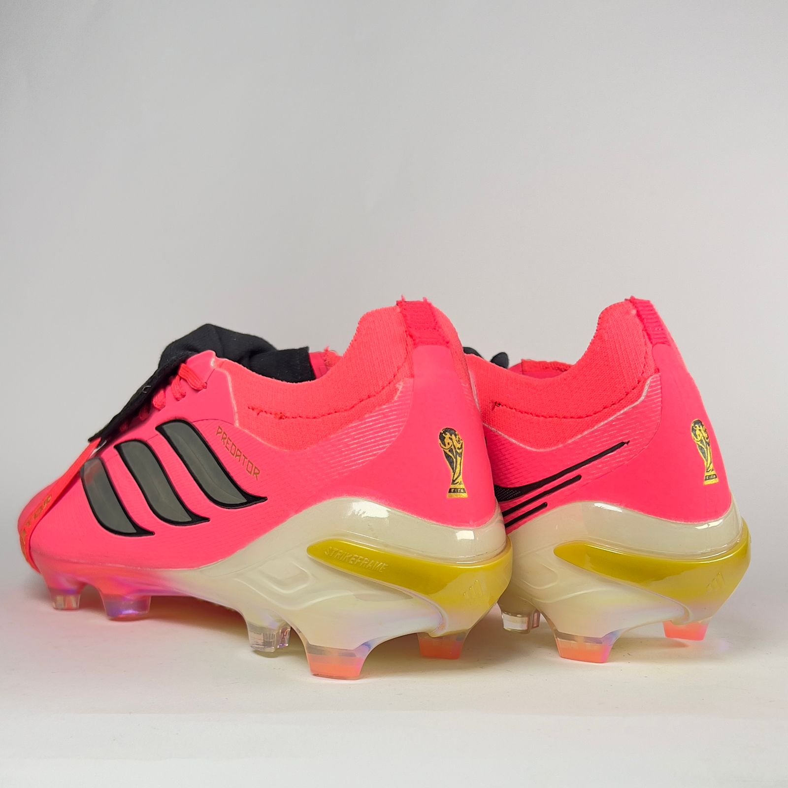 predator tongue 2026 - Pink 