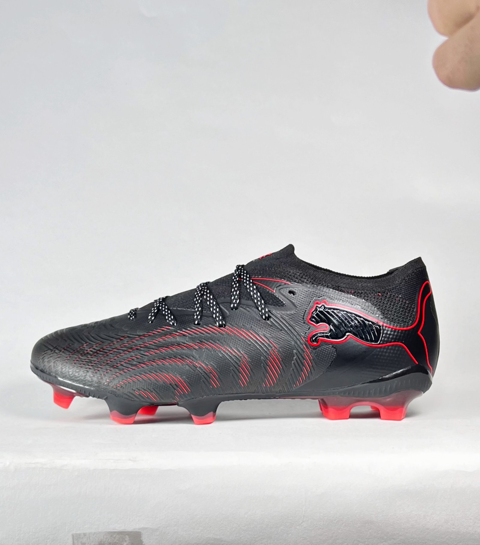 PUMA FUTURE 9 ULTIMATE - Black&red