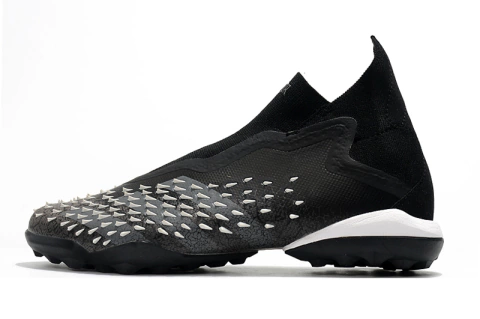 Predator Freak LL Turfs - Black